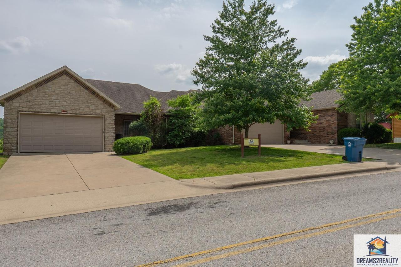 4Br Walk-In - Foosball Table - Hot Tub - Fire Pit - Free Tickets Included - Dv166 Branson Eksteriør billede