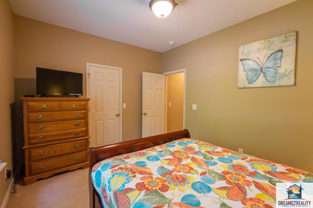 4Br Walk-In - Foosball Table - Hot Tub - Fire Pit - Free Tickets Included - Dv166 Branson Eksteriør billede
